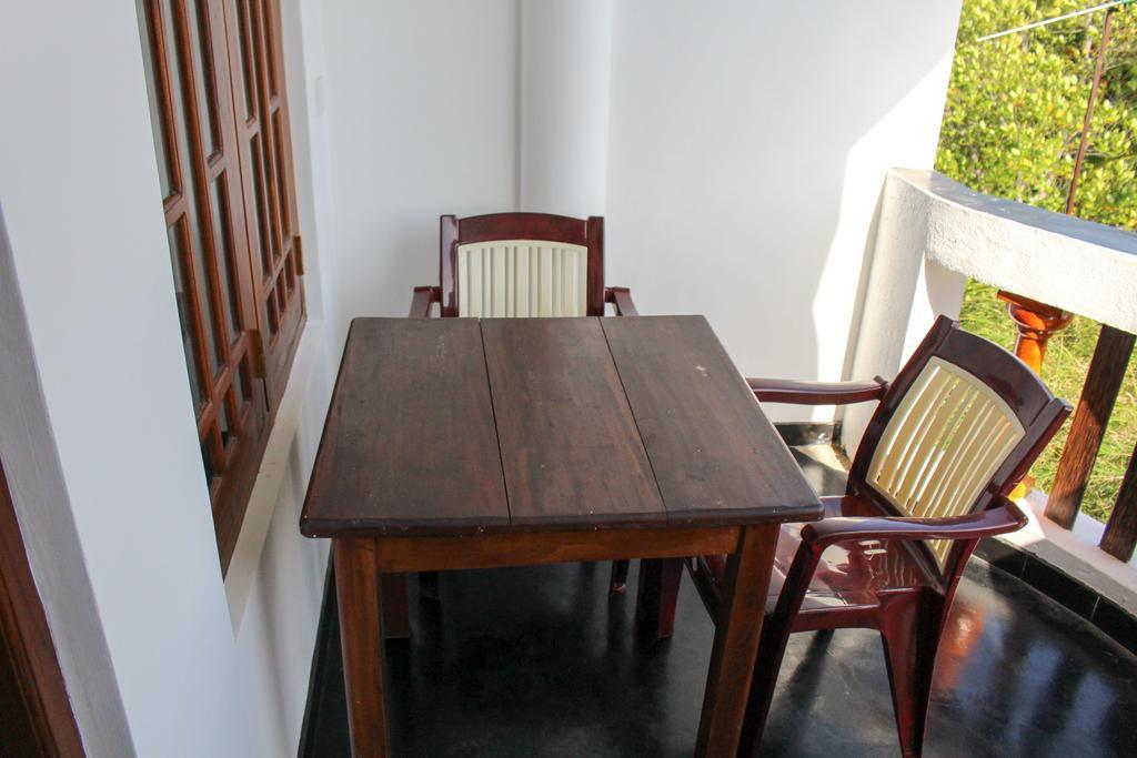 Orchid Rest Hotel Mirissa Bagian luar foto