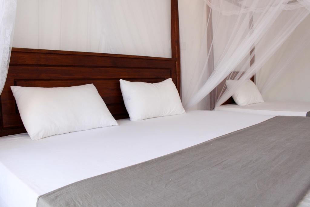 Orchid Rest Hotel Mirissa Bagian luar foto