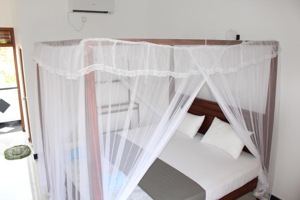 Orchid Rest Hotel Mirissa Bagian luar foto