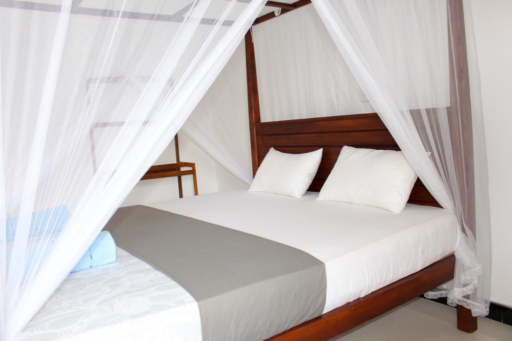 Orchid Rest Hotel Mirissa Bagian luar foto
