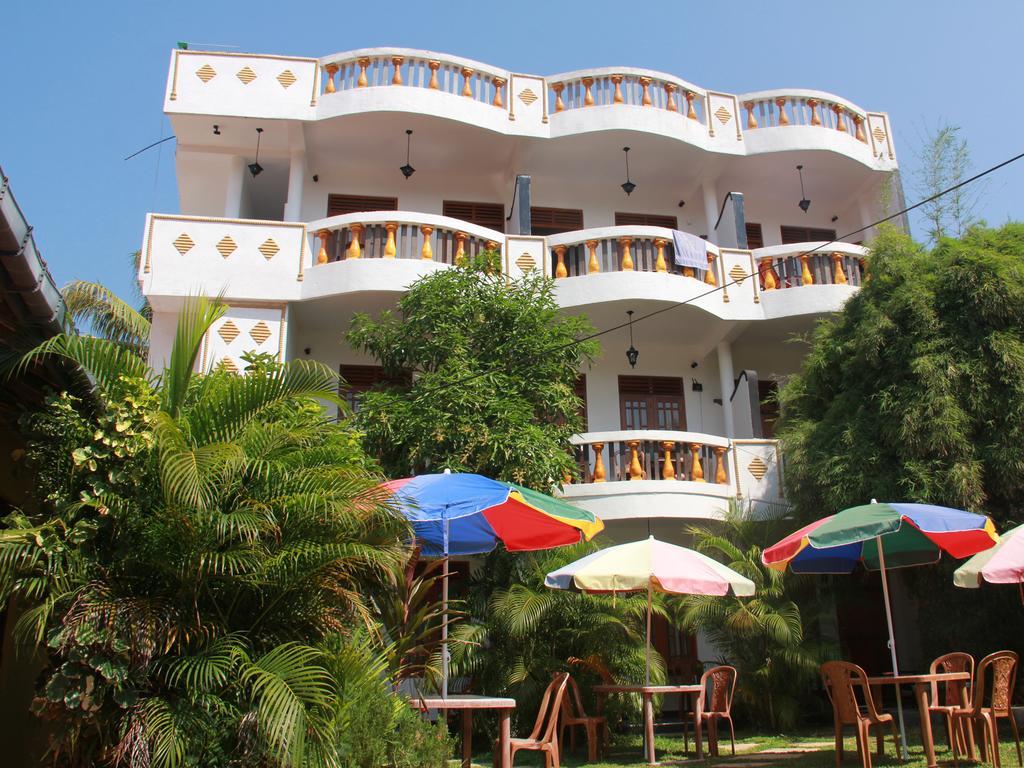 Orchid Rest Hotel Mirissa Bagian luar foto